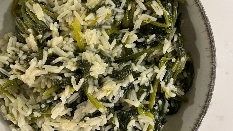 Kemik sulu basmati ve ispanak